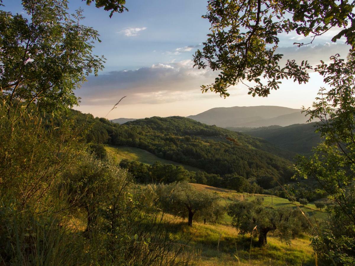Casa La Valle, Gubbio, Frazione Santa Cristina Bed & Breakfast Exterior foto