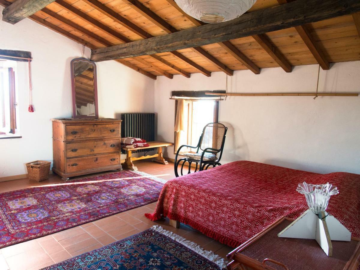 Casa La Valle, Gubbio, Frazione Santa Cristina Bed & Breakfast Exterior foto