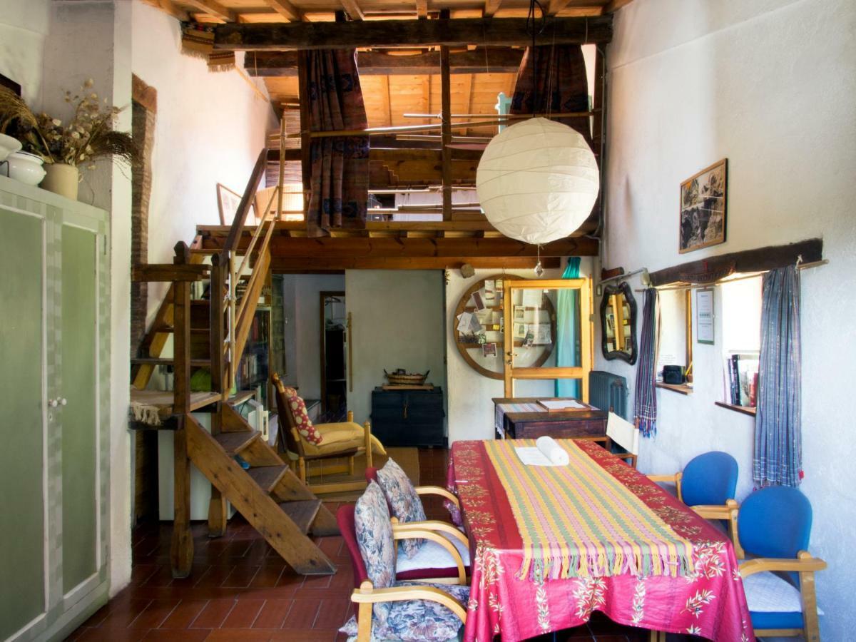 Casa La Valle, Gubbio, Frazione Santa Cristina Bed & Breakfast Exterior foto